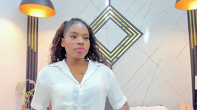 Snapshot of EmilyDiaaz chatting on March 6, 4:28 pm EmilyDiaaz online show from March 6, 4:28 pm