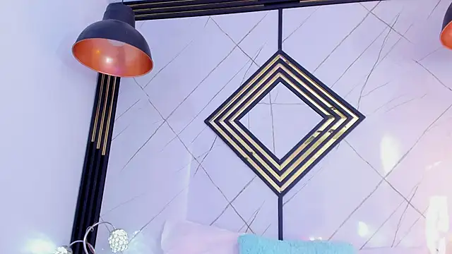 Snapshot of EmilyDiaaz chatting on October 1, 12:11 pm EmilyDiaaz online show from October 1, 12:11 pm