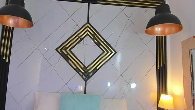 Snapshot of EmilyDiaaz chatting on November 6, 12:28 pm EmilyDiaaz online show from November 6, 12:28 pm