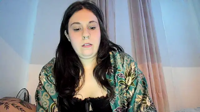 Snapshot of Rosiee69_ chatting on February 19, 10:09 pm Rosiee69 online show from February 19, 10:09 pm