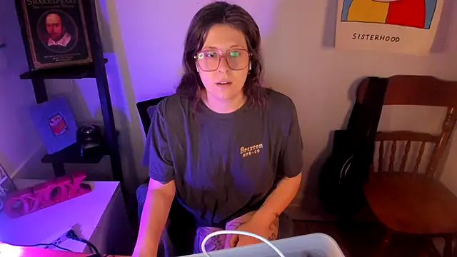 Rosiee69  online show from March 15, 1:39 pm