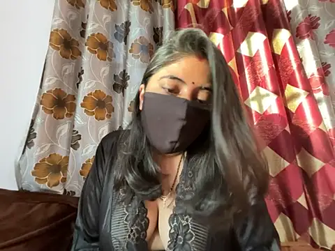 Snapshot of okbent chatting on November 30, 11:03 am okbent online show from November 30, 11:03 am