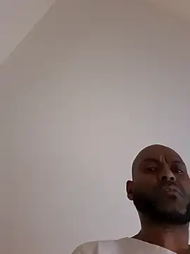 Snapshot of Mrnutella chatting on February 19, 8:44 am Mrnutella online show from February 19, 8:44 am