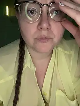 HTXBELLE online show from March 4, 10:02 am