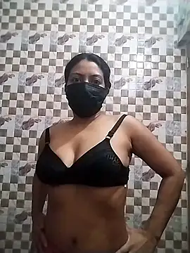 Snapshot of cuteangel9999 chatting on February 24, 11:41 pm cuteangel9999 online show from February 24, 11:41 pm