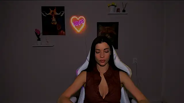 KetiWils online show from March 2, 4:53 pm