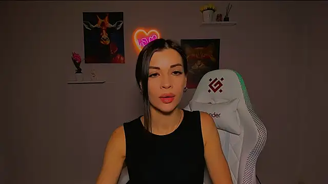 KetiWils online show from March 18, 4:47 am