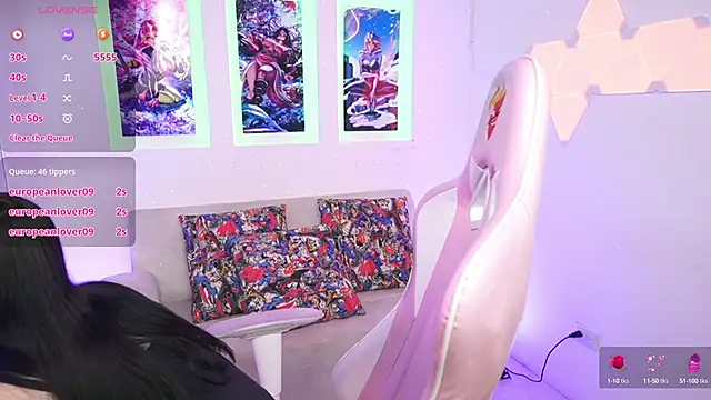 Snapshot of SaharaKramer chatting on February 19, 10:20 pm SaharaKramer online show from February 19, 10:20 pm