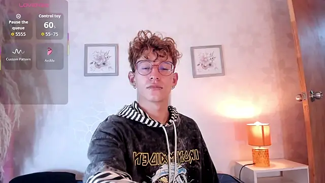 iiangel  online show from November 21, 5:39 am