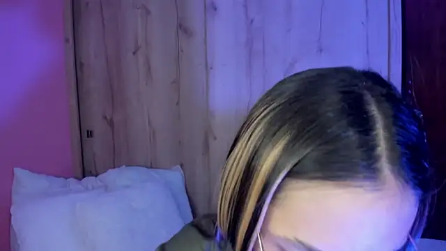 TANIA 06 online show from May 21, 1:18 pm