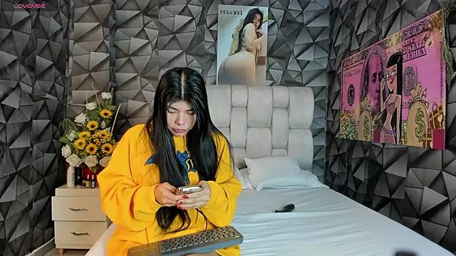 Snapshot of brihana_king chatting on October 2, 11:39 am brihana king online show from October 2, 11:39 am
