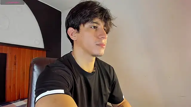 Allex Cano online show from March 2, 8:37 pm