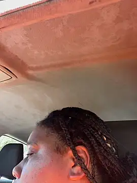 Deshay30 online show from October 15, 8:20 pm