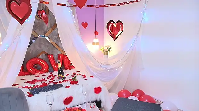 Zamira Taylor online show from February 15, 2:41 am