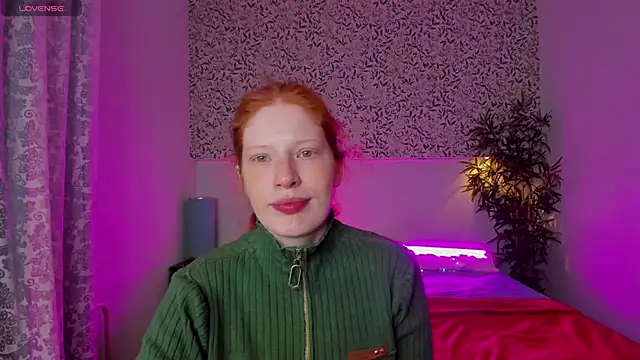 Sandra Wi1son online show from February 27, 1:38 am