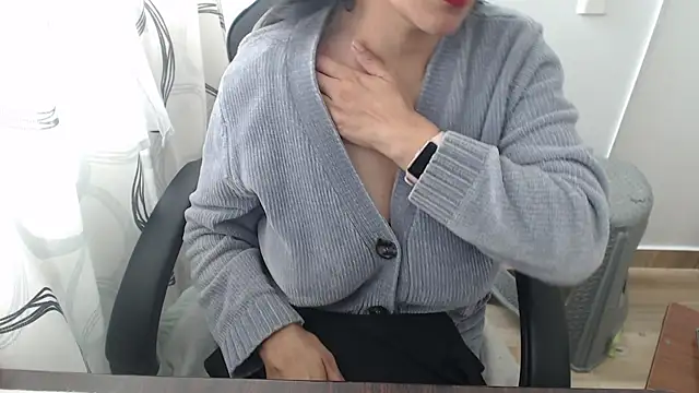 Sexyqueen mature  online show from November 5, 5:35 pm