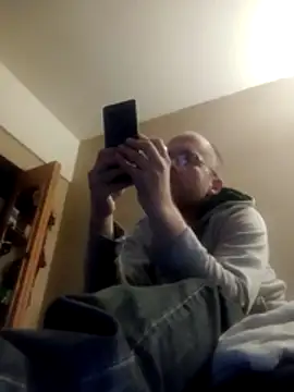 taterae online show from November 4, 1:32 pm