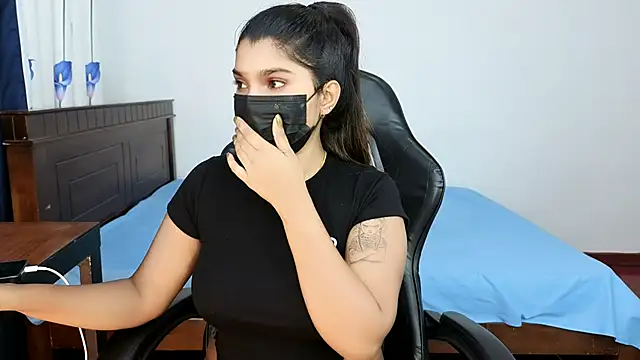 Snapshot of Baby_asha chatting on June 26, 12:42 pm Baby asha online show from June 26, 12:42 pm