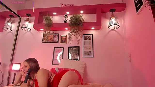 MeliissaAdams online show from March 14, 3:50 pm