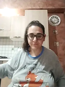 Dolcecurvy online show from February 11, 10:15 pm