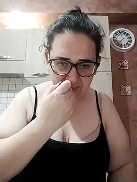 Dolcecurvy online show from April 15, 9:37 pm