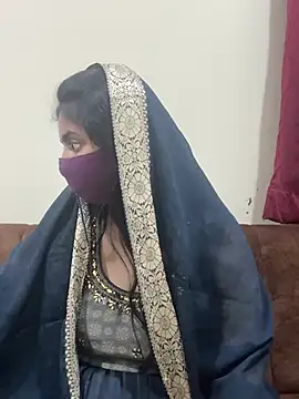 Snapshot of Dishasarmaa05 chatting on February 21, 4:48 pm Dishasarmaa05 online show from February 21, 4:48 pm