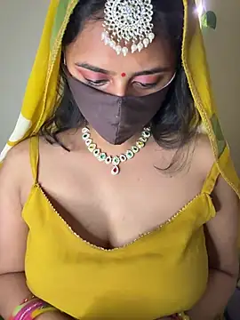 Dishasarmaa05 online show from February 7, 4:22 pm