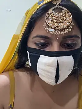 Dishasarmaa05 online show from April 5, 5:10 pm