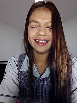 Snapshot of sophia_ramirez12 chatting on April 18, 1:20 am sophia ramirez12 online show from April 18, 1:20 am
