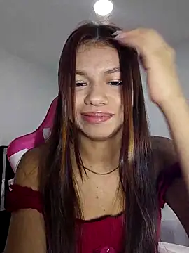 Snapshot of sophia_ramirez12 chatting on May 2, 8:36 pm sophia ramirez12 online show from May 2, 8:36 pm