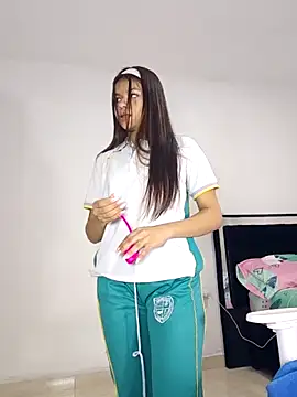 Snapshot of sophia_ramirez12 chatting on May 11, 8:39 pm sophia ramirez12 online show from May 11, 8:39 pm