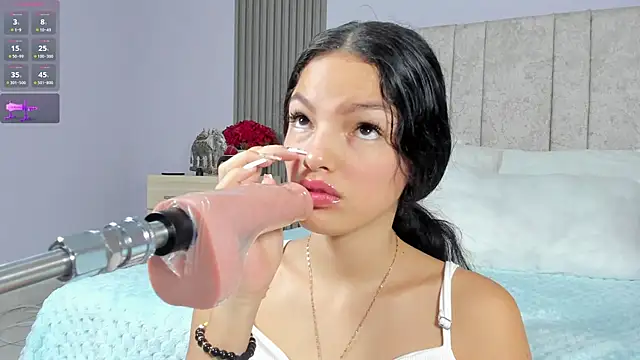 Snapshot of cutie_sarax1 chatting on March 22, 1:19 pm cutie sarax1 online show from March 22, 1:19 pm