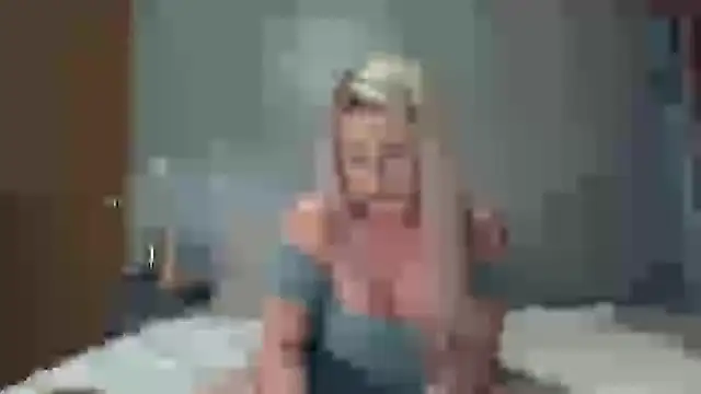 Snapshot of sexylilb17 chatting on February 22, 5:02 am sexylilb17 online show from February 22, 5:02 am