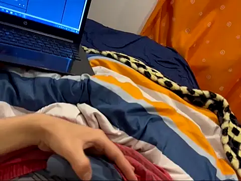 Snapshot of Fperezv207 chatting on September 12, 5:18 am Fperezv207 online show from September 12, 5:18 am