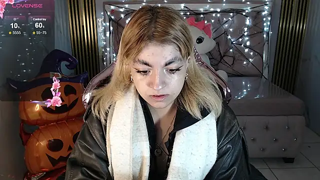 lili conor s online show from October 23, 3:17 am