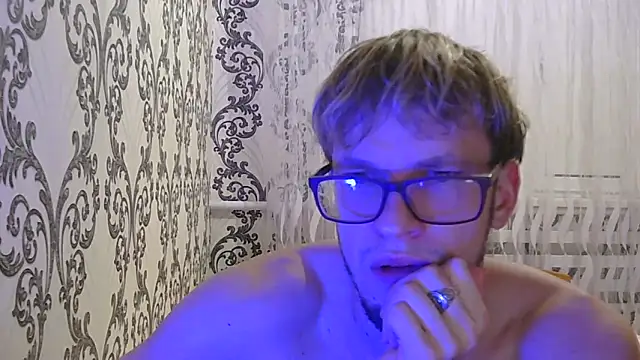 frama666 online show from October 8, 8:06 pm