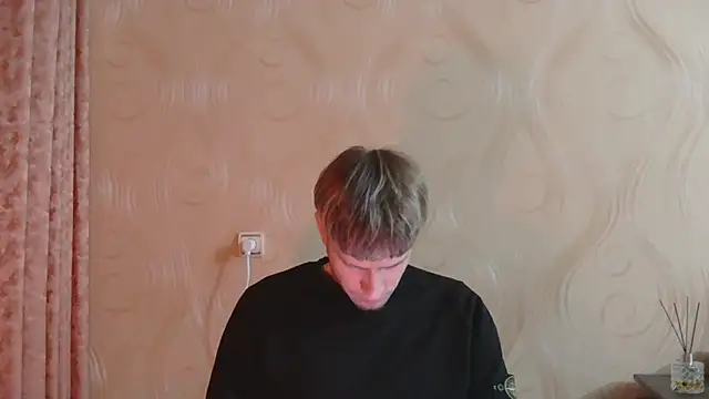 frama666 online show from November 8, 7:45 pm