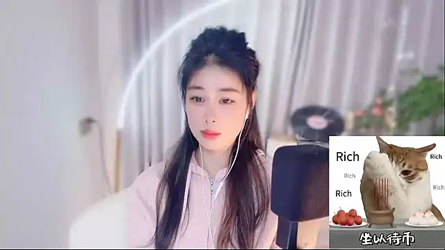 CC-777888 online show from April 26, 2:15 pm