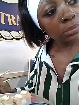 xxTatiannaxx online show from June 1, 1:46 pm