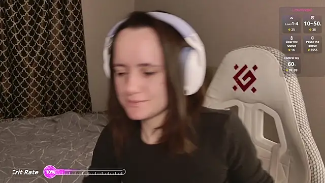 Luna Loveee online show from February 5, 3:55 am