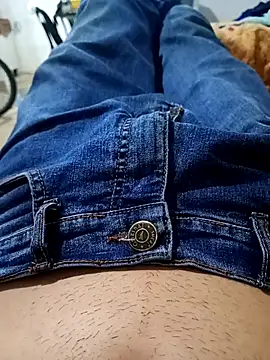 magrinhogostoso696 online show from September 28, 2:39 am