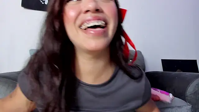 venezolanacute01  online show from March 15, 6:19 am