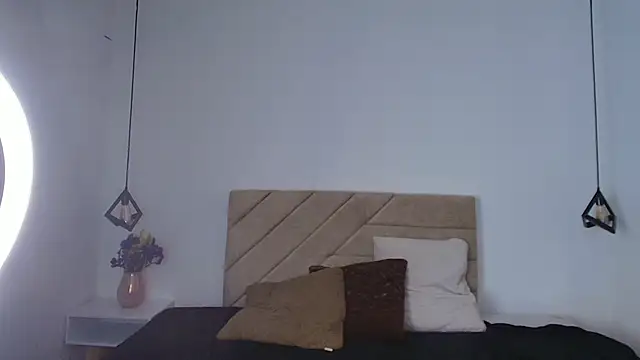 Natasha rose   online show from February 11, 2:05 am