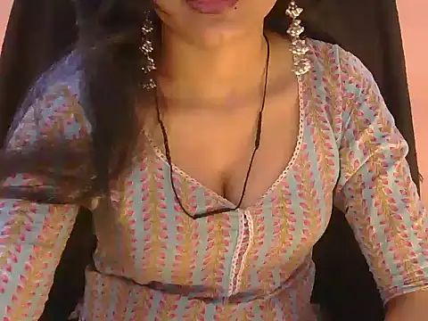 Cute Pihu01 online show from April 4, 8:28 pm