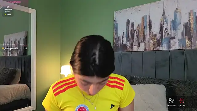 Cassie bloom online show from March 20, 4:17 am