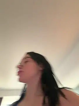 Mia Splash online show from March 9, 3:27 pm