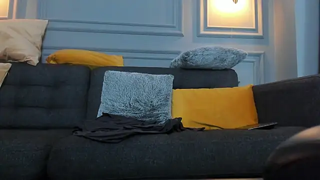 BridgitteBia online show from March 4, 11:32 pm