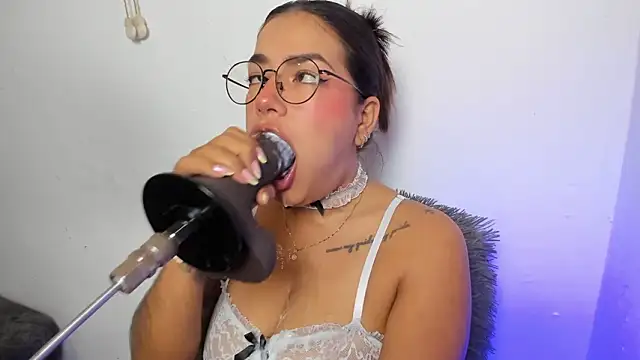 AngelaRicci online show from March 11, 4:57 pm