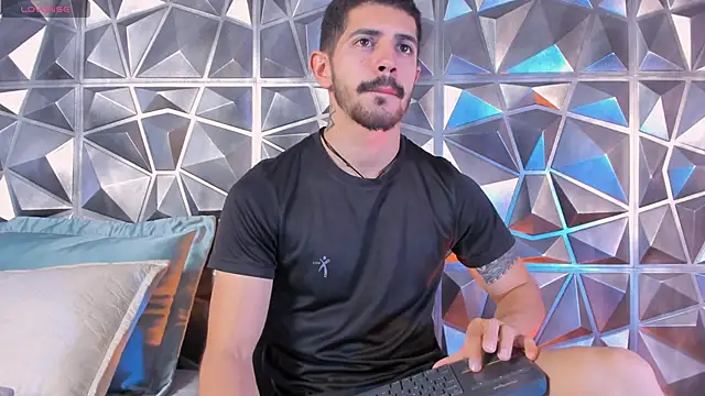 AlejandroStormm online show from March 3, 10:37 pm