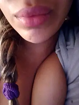 Sexlove1xo online show from March 4, 2:49 am